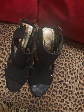 Black Strappy Open-Toe Women's Heels